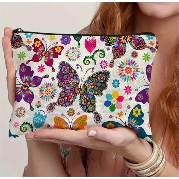 Pretty Floral Makeup Bag - Picture 1 of 3